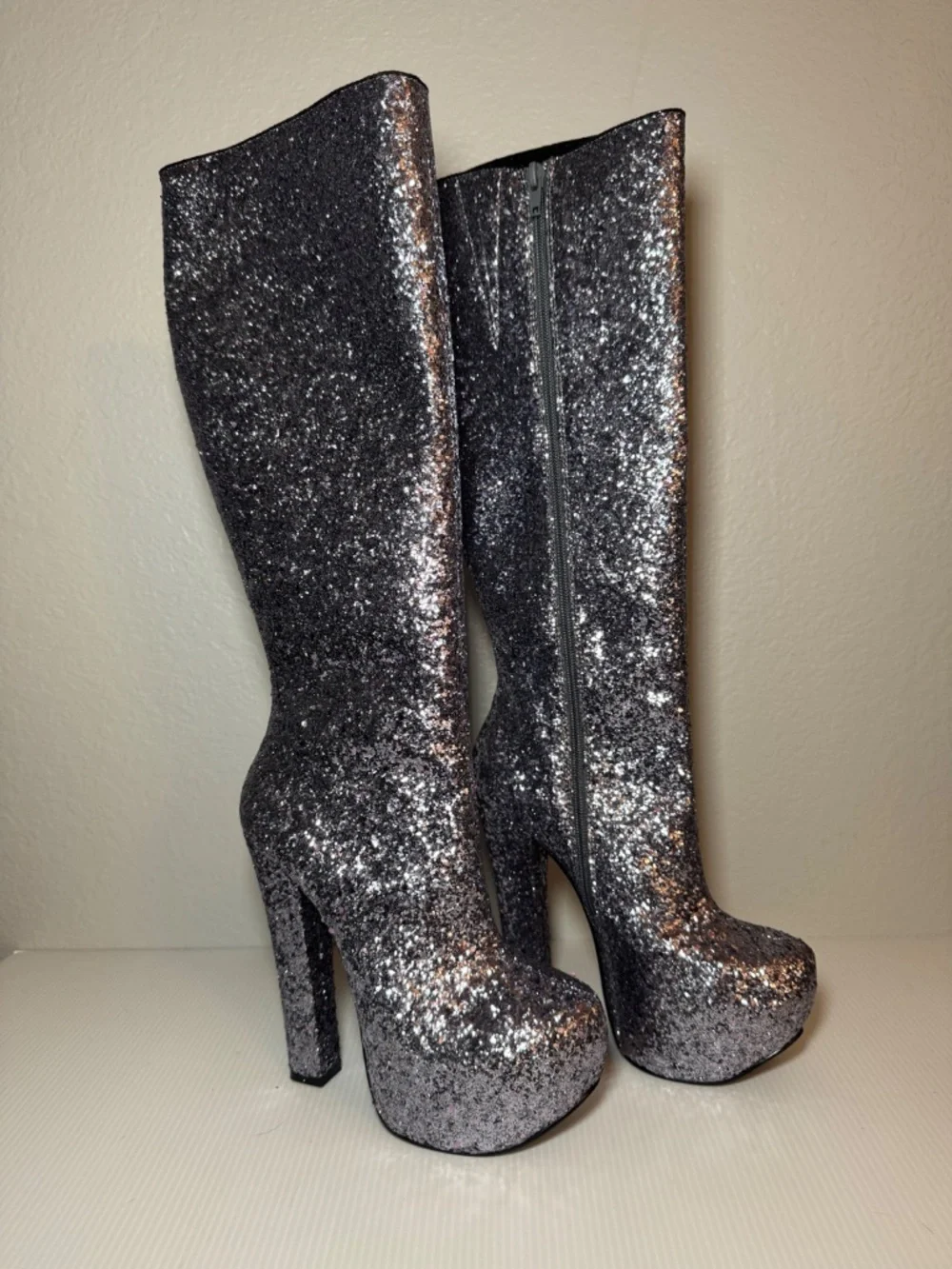 Vintage Luichiny Glitter Hot to Trot Platform Knee-High Boots – Pewter - Picture 2 of 8